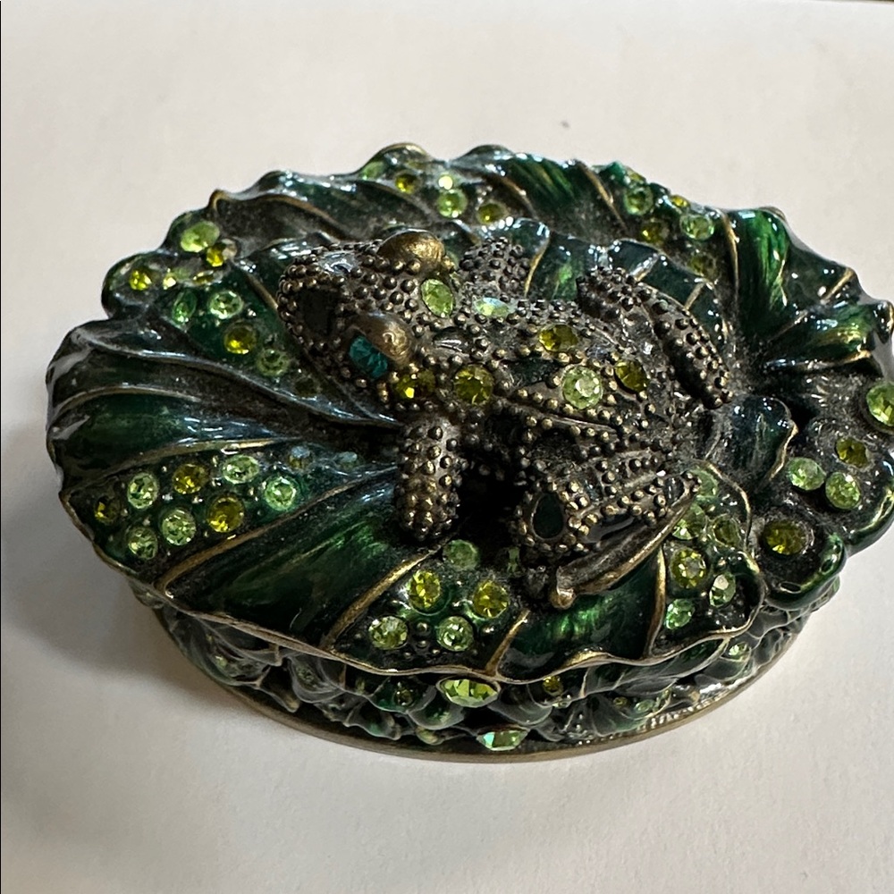 Green Frog Trinket Box - Picture 2 of 5